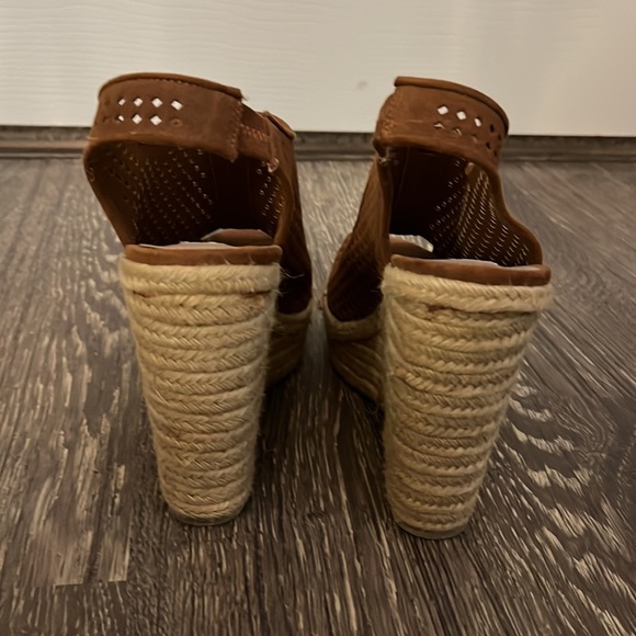 Wedge sandals size 8 - Picture 6 of 10